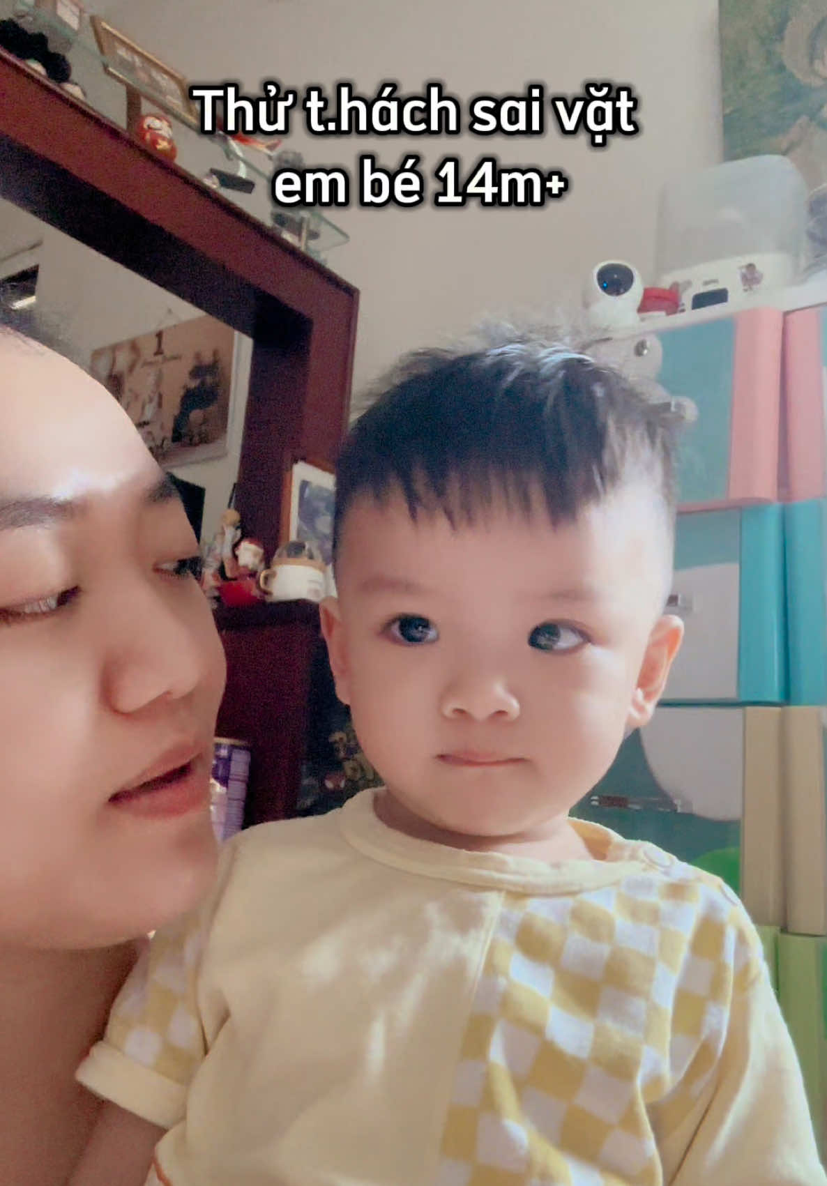 Mới đẻ hôm qua mà hôm nay sai vặt được rồi 😂  #mevabe #meocon2023 #mebimsua #embedangyeu #embe 