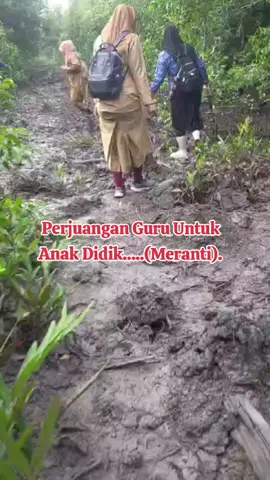 #RIAU #Selatpanjang  #Meranti  #fyb  #fbpro  #viral  Assalamualaikum.wr.wb. Perjuangan Guru menuju tempat Mereka mendidik anak-anak Sekolah di Desa Batin Suir..... Jasa Guru Tidak Bisa dilupakan... #Guru #Pendalaman.... #lokaljauh....