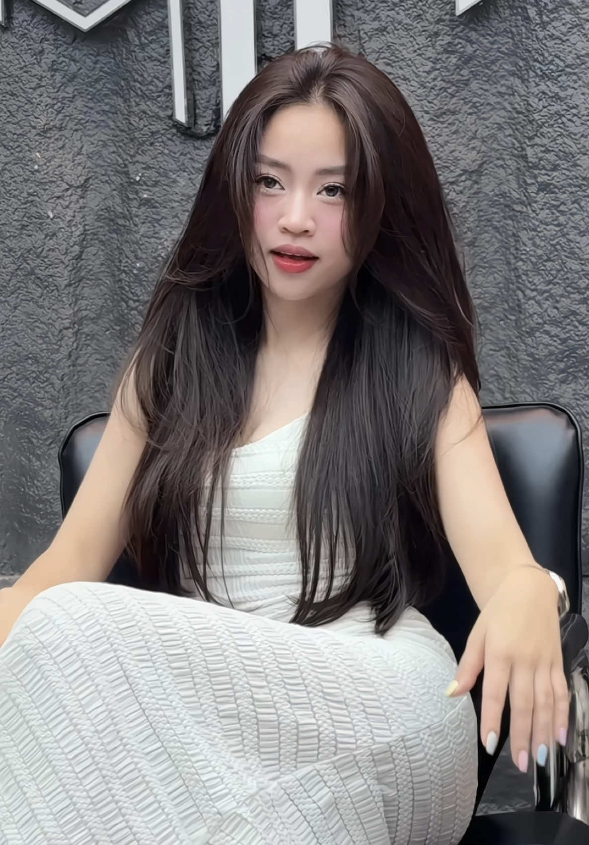 DUỖI PHỒNG NANO, có ai thích để tóc duỗi thẳng đơn giản dễ chăm như em không ạ #nhattamhairsalon #dungsunhair #89nguyenhyquang 