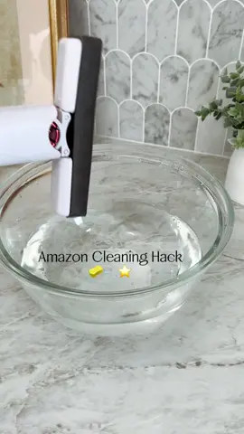 check my bio for more info! This little mop is a game-changer! Perfect for tackling baseboards, spills, dust, and those hard-to-reach spots. It absorbs liquid like magic and makes cleaning effortless. A small but mighty tool every home needs! #CleaningHacks #MiniMop #HomeHacks #DeepClean #DustFree #CleaningEssentials #OrganizedHome #AmazonFinds #EasyCleaning #MessFree 