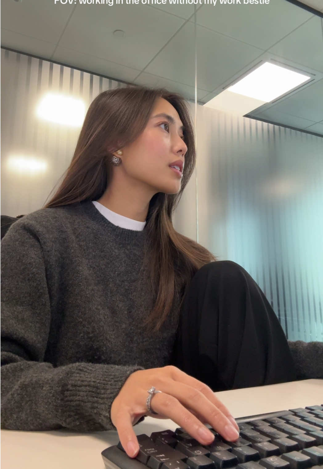 Haven’t spoken a single word all day #corporatelife #officememe  Wearing @UNIQLO Europe  (Outfit linked in my LTK/bio)