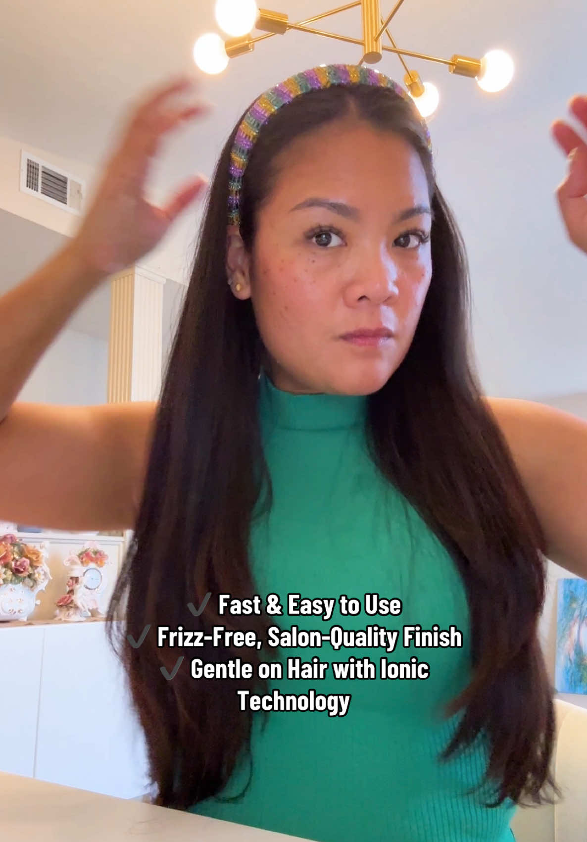 Quick, smooth, and ready to go! ✨This Wavytalk Ionic Brush is a game changer! @wavytalkofficial 💓 #wavytalk #wavytalkbrush #hairtools #wavytalkhair #hairtok #hairstraightener #beautyhacks 