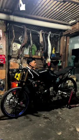 155 frame std  #bimasaktigarage #balap #sukabalap #fypage #foryoupage #foryou #ninja155framestd 