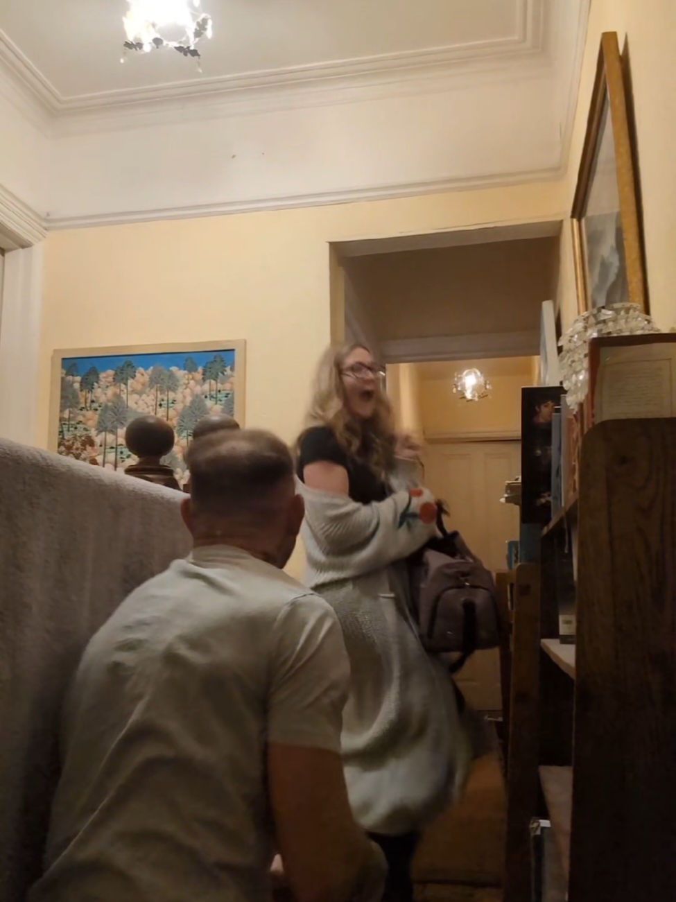 Jump Scaring my Girlfriend! #jumpscare #funnyy #fyp #scream 