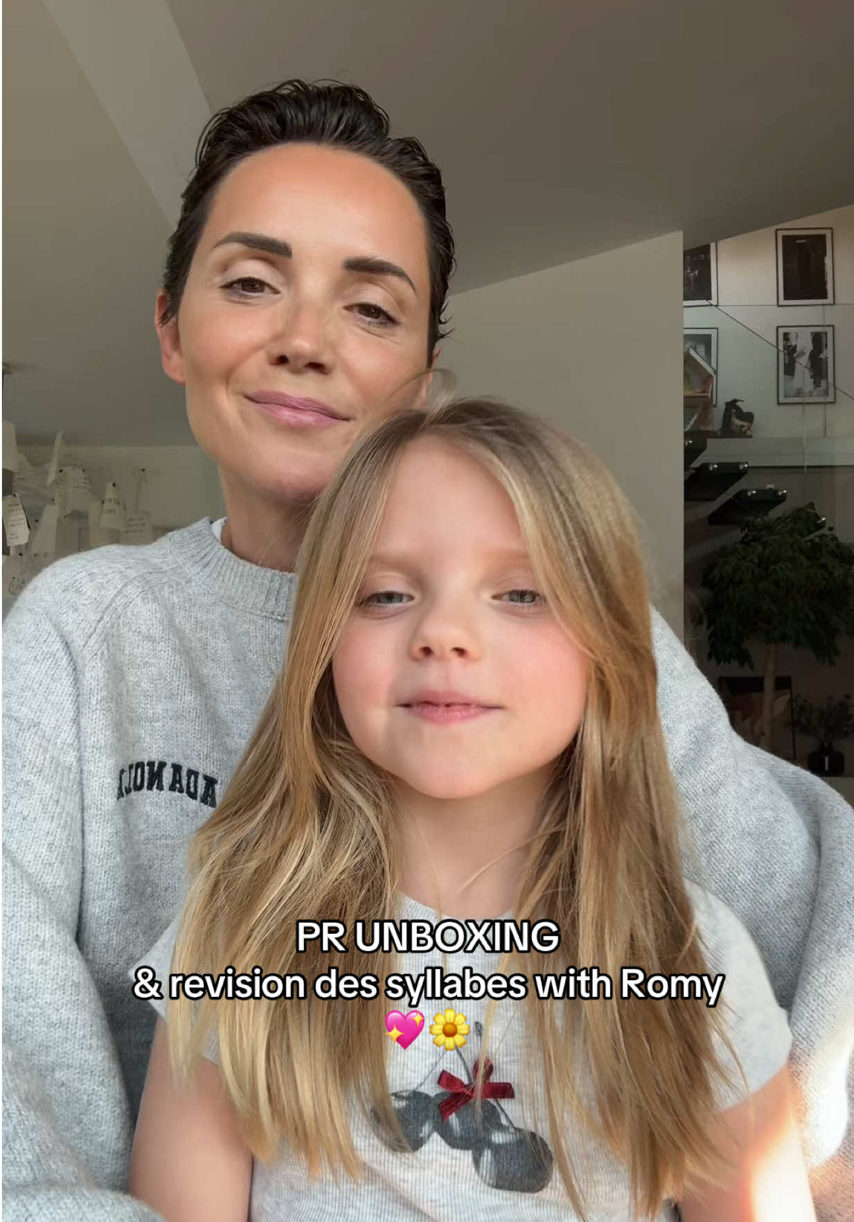 #unboxing avec mon assistante préférée 💘 #prunboxing #momoftiktok *produitsofferts 