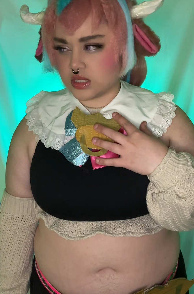 I can’t wait to see how she is in game I need her #genshin #GenshinImpact #varesa #varesacosplay #varesagenshin 