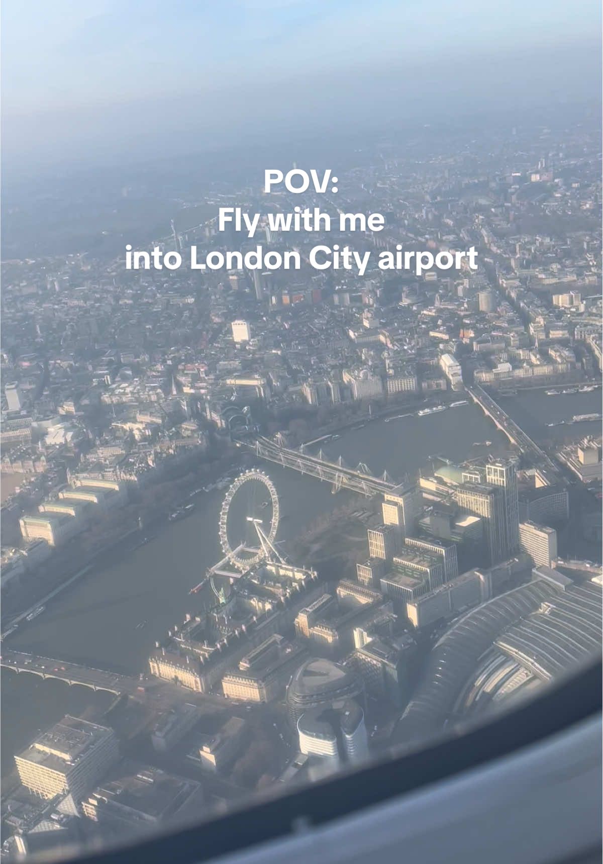 flying into London City airport and you’re blessed with this view!! how many landmarks can you see? ✈️ ☁️ 〰️〰️〰️〰️〰️〰️〰️〰️〰️〰️〰️〰️ #london #londoncity #aeroplane #flying #hometownglory #londonlandmarks #londoneye #cityoflondon #traveltok #fyp