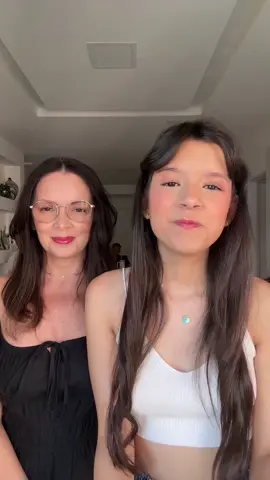 pelo menos com mamãe agora 