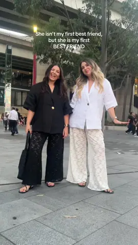 Besties don’t copy, they match 🖤🤍 #fashiontiktok #fitcheckfashion #outfitchecks #dissh #lacepants @DISSH 