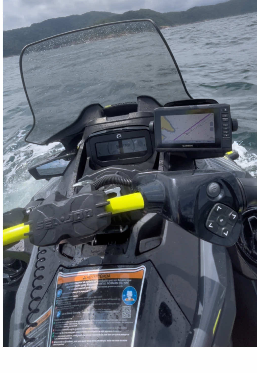 Você sabia que é possível ter um equipamento GPS de navegação no seu jet Ski? #jetski #gps #mar #garmin #explorer #verao 