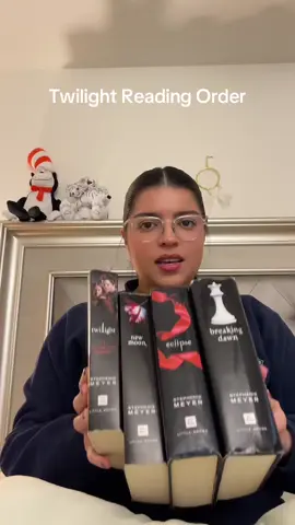 He’s very moody tbh #twillight #bookthoughts #readerthoughts #BookTok #reader #book #creatorsearchinsights 