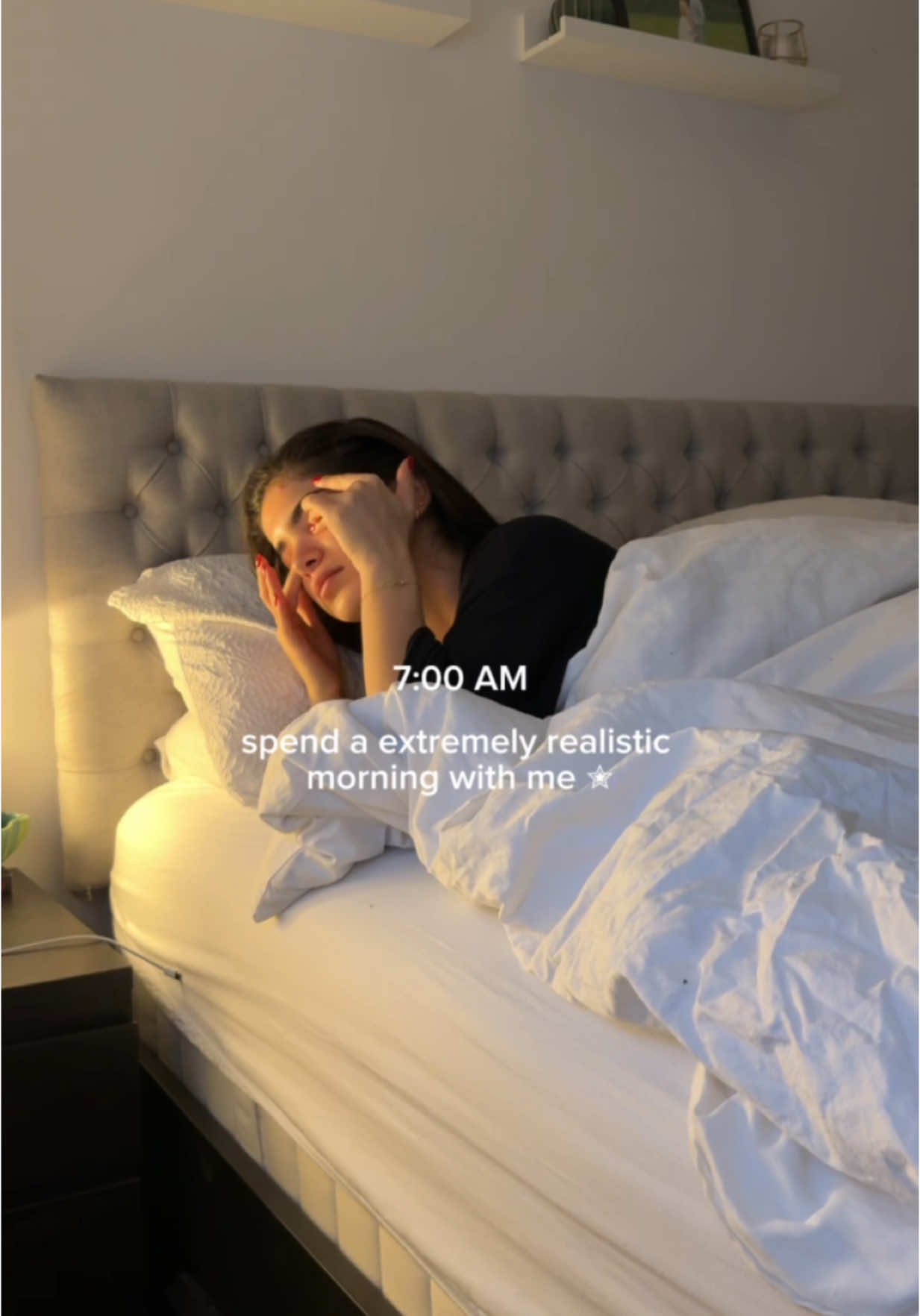 it’s time to start grinding for summer so here we go…🤷🏻‍♀️ #morningroutine 