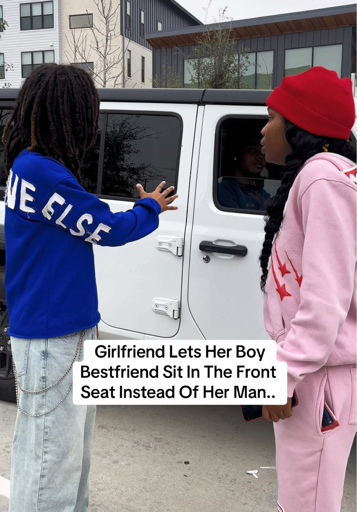 Who’s Wrong In This Situation????? 👀 