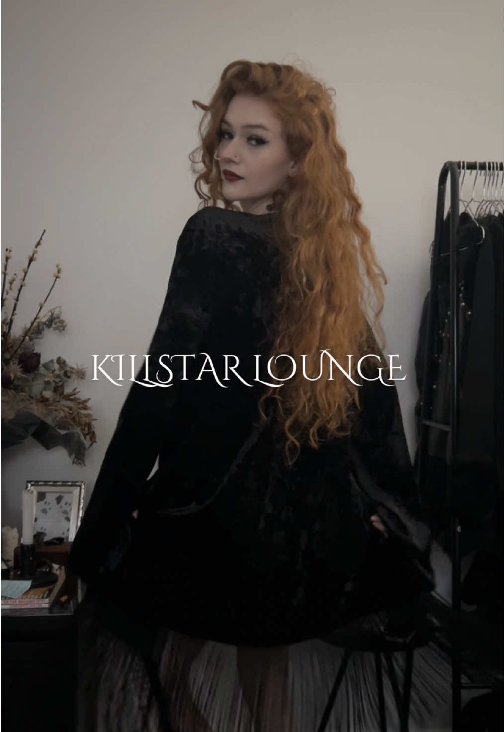 These pjs make me feel like a velvety goddessss @KILLSTAR #wearekillstar #killstar #gifted #blackvelvet #alternativefashion #witchyfashion #gothicstyle #gothicfashion  