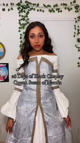 Queen Susan of Narnia at your service! #queensusan #queensusancosplay #narniatiktok #narniacosplay #princecaspian #susanpevensie #susanpevensiecosplay 