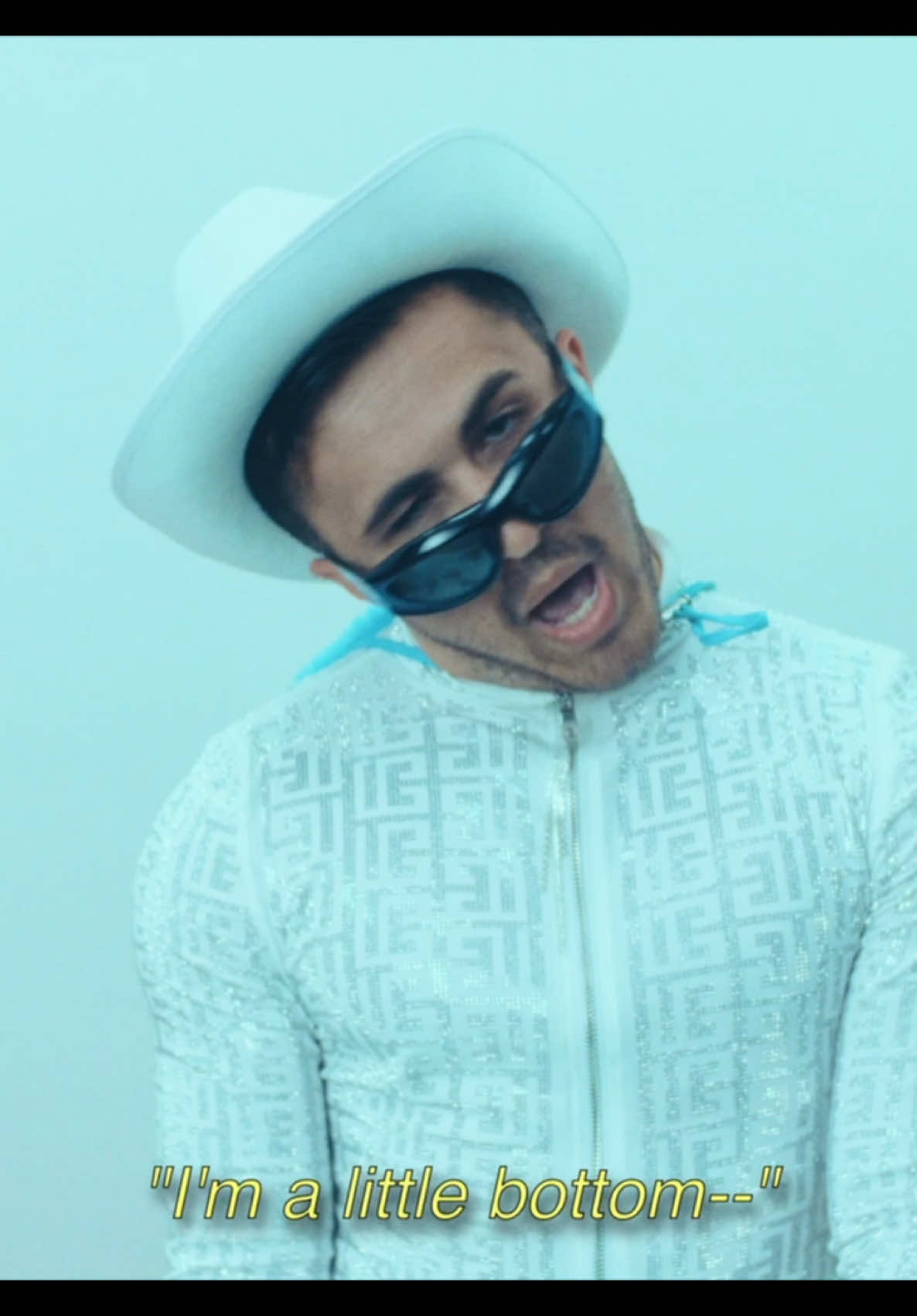 Replying to @OogaBoogaBig surprise ending!! 2 weeks till tour 🤭 @Ryan Trainor @Meghan Trainor @darylsabara #meghantrainor #spykids 