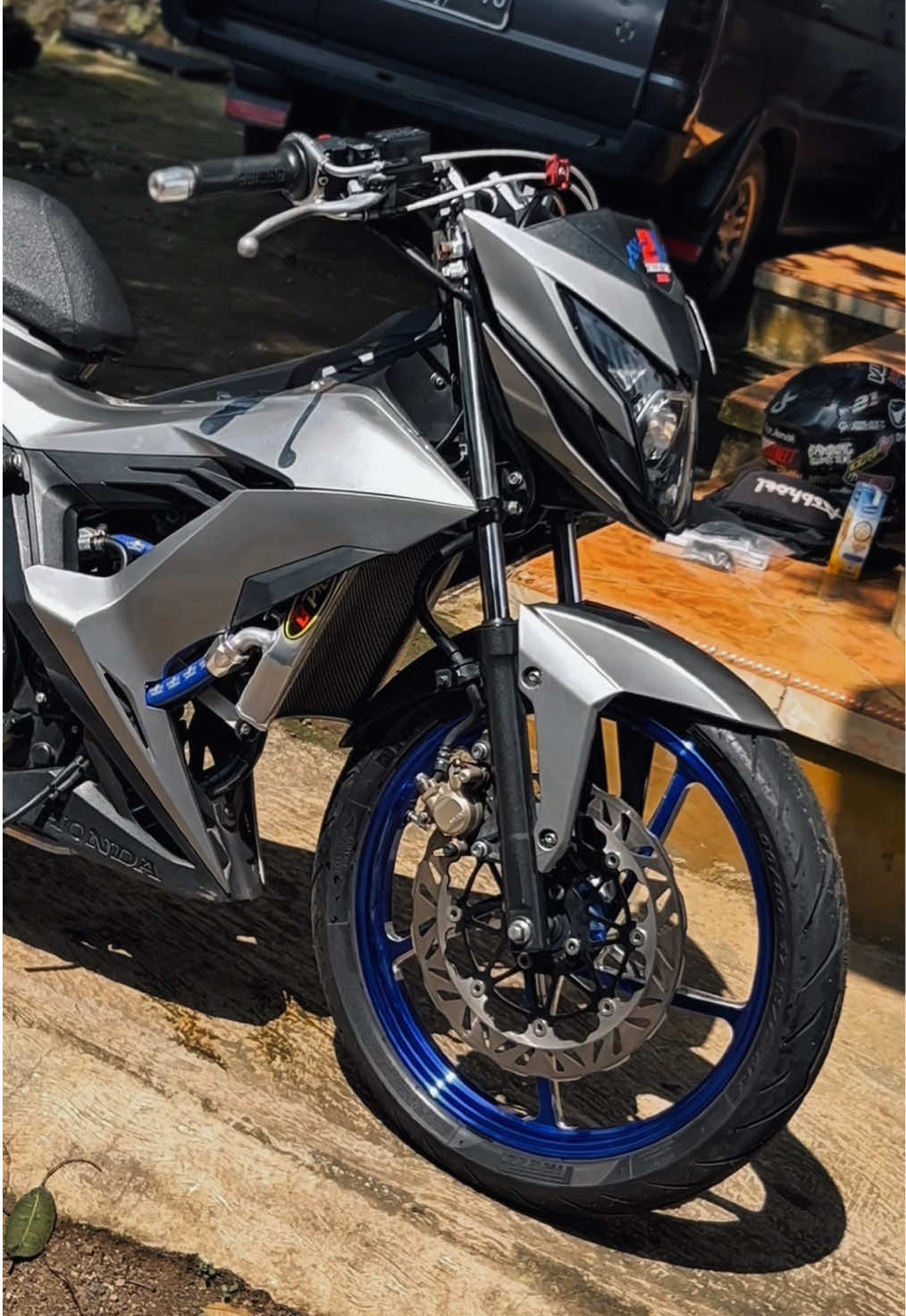 warna body silver grey #sonic150r 