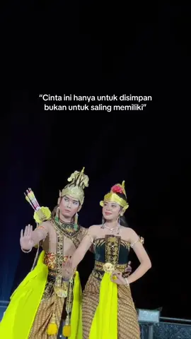 se asing inikah yg dulunya pernah berjanji untuk bersama ?  🎥Ramayana  📍Obelix Sea View  #hafidarahma #obelixseaview #obelix #sunsetview #ramayana #jadwalpertunjukanobelix #lewatanginwengi #budayajawa #ramashinta #ramasinta #anomanobong #sadstory #rekomendasiwisatajogja 