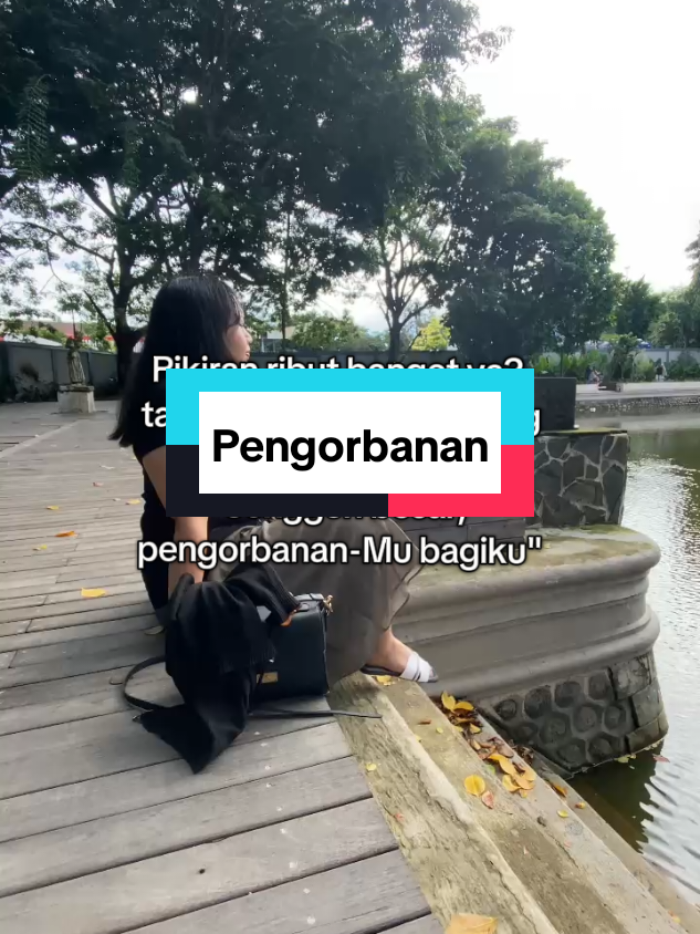 pikiran ribut dengan hal, peristiwa yang terjadi dan belum terjadi. tarik nafas sejenak yuk, ingat ada seseorang Sempurna yang mencintai kamu sampai mati #christian #god #fyp #jesus #necklace #trust #believe #grateful #iman #explore #quotes #faith #fypage 