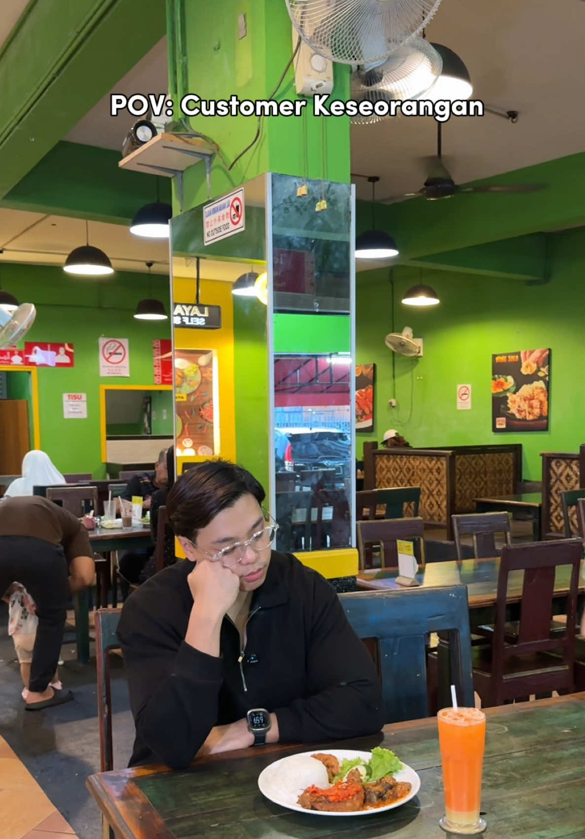 Ha Senyum Sorang Sorang Lah Tu  #WongSolo #AyamPenyet #Setapak #Bangi #AyamBakar #IndoFood #Foodie #Fyp