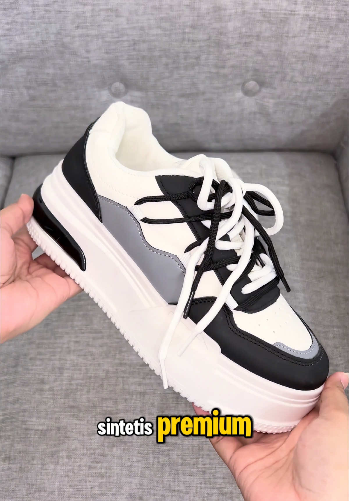 Sepatu yg punya 2 tali nih guys  Salah satu sepatu olahraga paling best seller nih #luxuscollection #racuntiktok #fypdong #fypage #fyp #fyppp #foryou #fypp