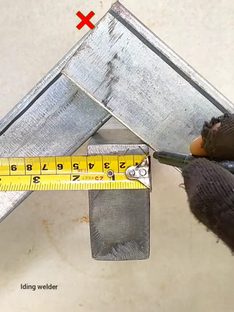 rarely known by everyone! how the old welder's trick works with square tubes. #welding #welder #metalwork #fabrication #weldingtiktok #stainlesssteel #welderart #welderhope 
