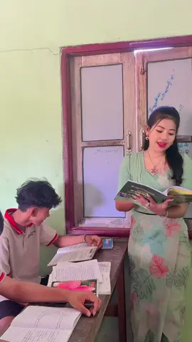 မြမြင့်မိုရ် ဘော်ဒါက ဆရာမလေးပါနော်🤞#myanmartiktok🇲🇲🇲🇲 #foryoupage❤️❤️ #fyp 