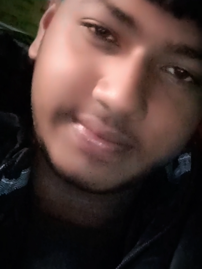 ☹💔🥀যাকে পাবেনা তাকে নিয়ে স্বপ্ন দেখা, নিজেকে কষ্ট দেওয়া ছাড়া আর কিছুই না।☹💔🥀#foryoupage #Sujonshah120 