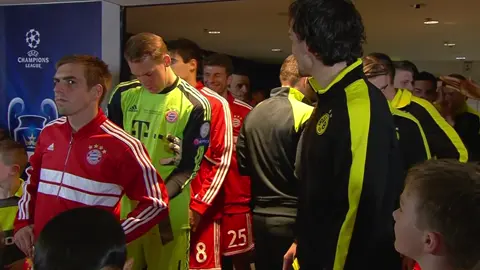 ย้อนชมฟอร์มอันยอดเยี่ยมของ มานูเอล นอยเออร์ ในนัดชิงชนะเลิศชปล.2013 #Neuer #Bayern #UCL #2013 #Final #Goalkeeper #skills