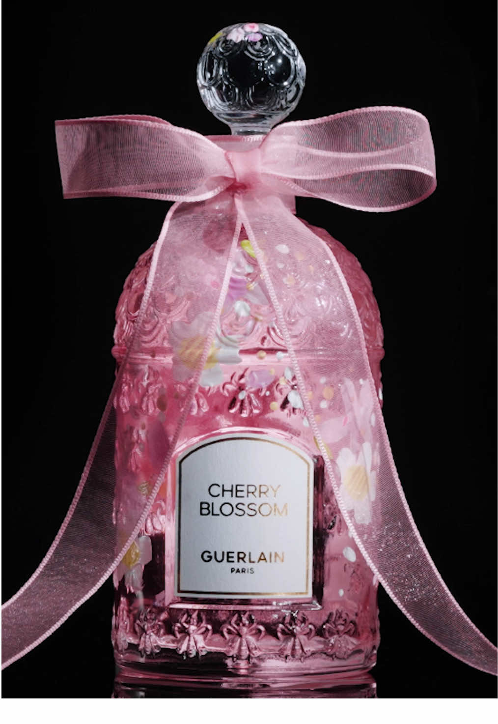 Guerlain welcomes South Korean painter Taein Song for Cherry Blossom 2025. 
 An annual tradition celebrating the return of spring, pairing the exclusive Cherry Blossom fragrance with a limited-edition collector’s series of the iconic Guerlain Bee Bottle. — #Guerlain #Fragrance #PerfumerSince1828 #CherryBlossom #Spring #SavoirFaire 