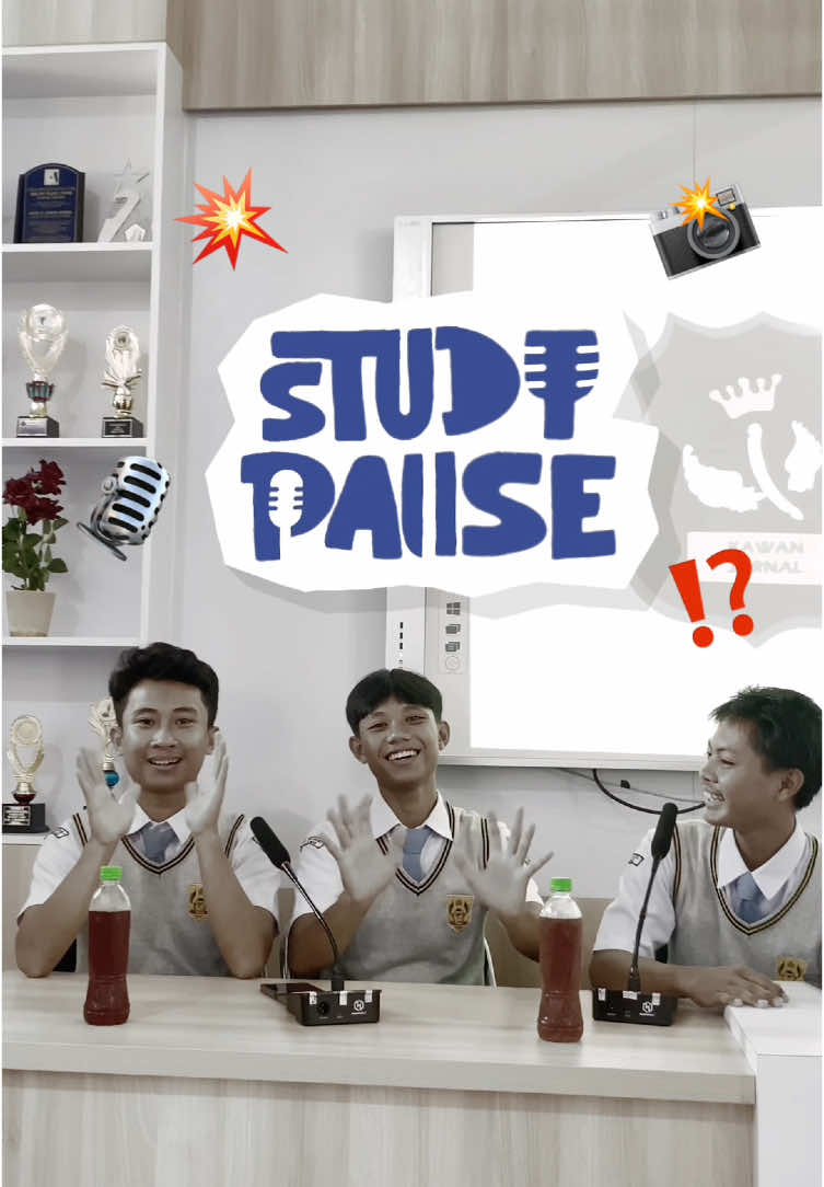 PUBLIC SPEAKING IS POWER🗣️🚀 Show In Action With Kawan Jurnal💫 Halo, warga #smansacis 🤩👋🏻. Kawan Jurnal kini hadir dengan Study Pause sebagai tayangan podcast mini yang dikemas secara menarik nihh😉. Episode 1 kami undang narasumber spesial, yaitu Azriel Aditya Kustiwan kelas X E-12 dan Falah Muslim Rifaldi X E-11 serta dipandu oleh podcaster kami yakni Sendi Nurfarizal kelas X E-11. Yukk tonton keseruannya😎🫵🏻. #podcast #podcastmini #StudyPause #JamIstirahat #Smansacis #SmansacisGoals #sman1ciamis #kjsmansacis #kawanjurnalsmansacis #publicspeaking #masterofceremony #ShowInAction