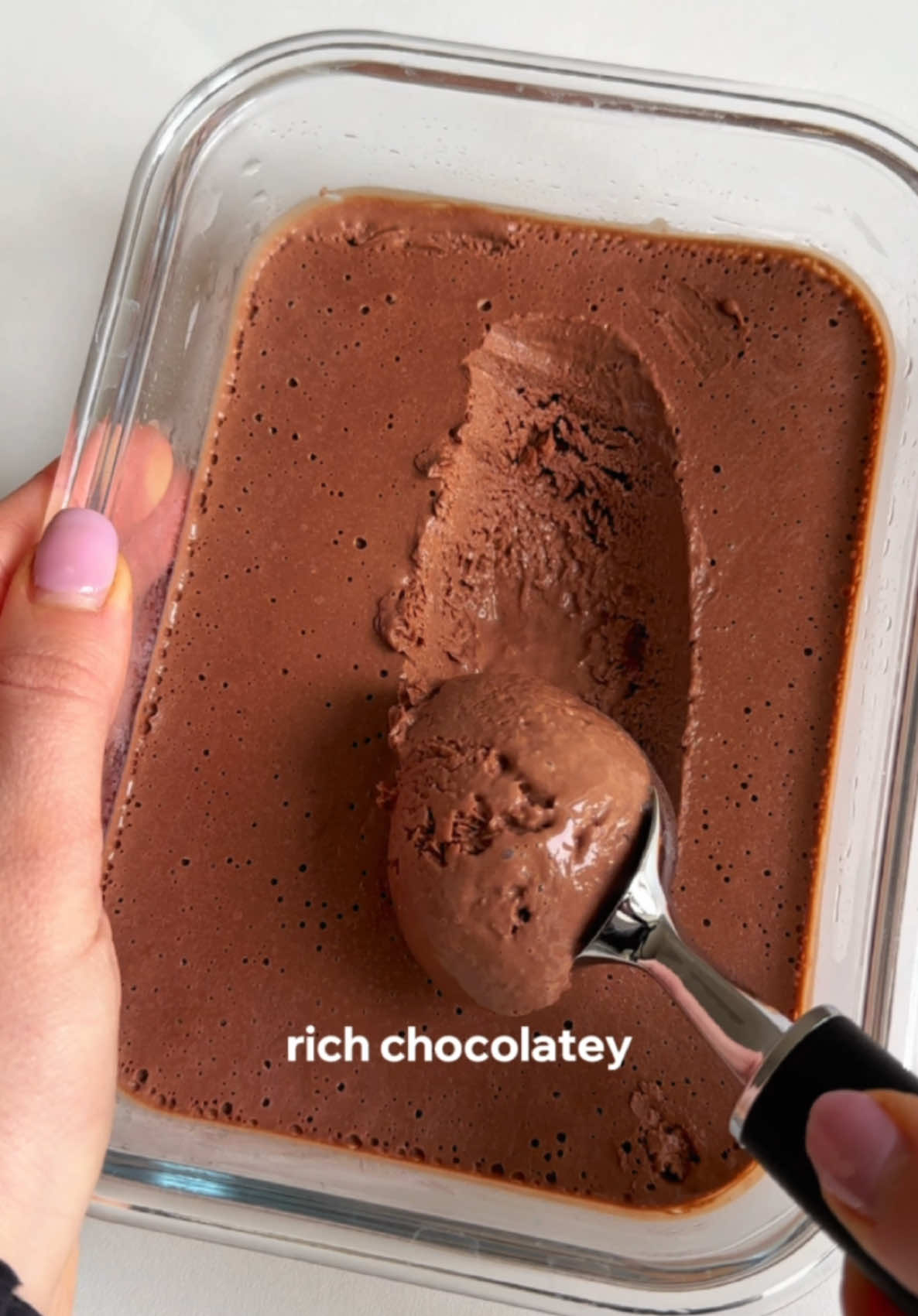 Replying to @by.manelle The first version of this has gone completely VIRAL and so many requests for chocolate flavour so here we go!  Serves 2-3  Blend 300g cottage cheese, 3 tbsp honey, 2 tbsp cocoa or cacao powder, 1 banana, then freeze for 2 hours. Remove from freezer and allow to sit for 10 mins to soften before scooping!  #viralrecipes #healthyicecream #EasyRecipes 