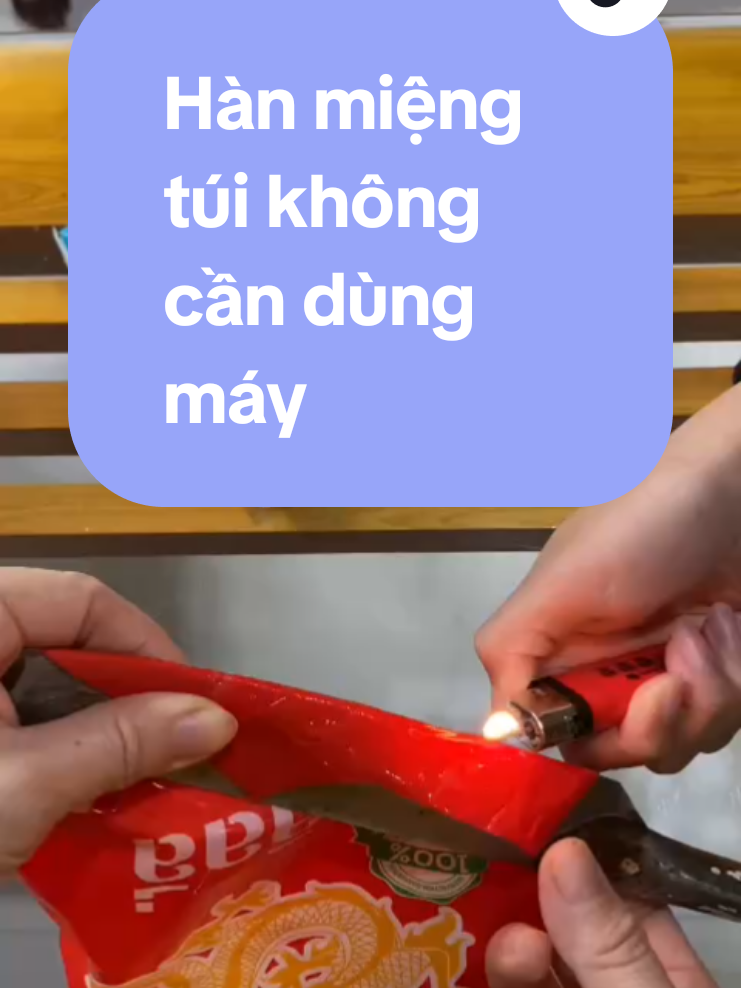 Lướt tiktok mk lại học được mẹo hàn miệng túi đơn giản vô cùng. Và kết quả là có bao nhiêu túi đồ chưa dùng hết đều được xem ra thực hành #minhthuan #xuhuong