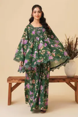 beautiful short frocks design for girl's #trend #popular #ladiesfashion #trendingnow #fashiontrends #viraltiktok #stylish 