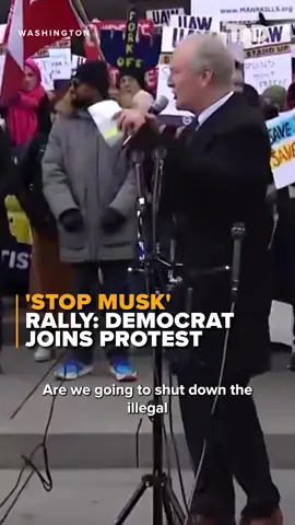 #Democratic Senator Chris Van Hollen, who represents Maryland, joined protestors at a 
