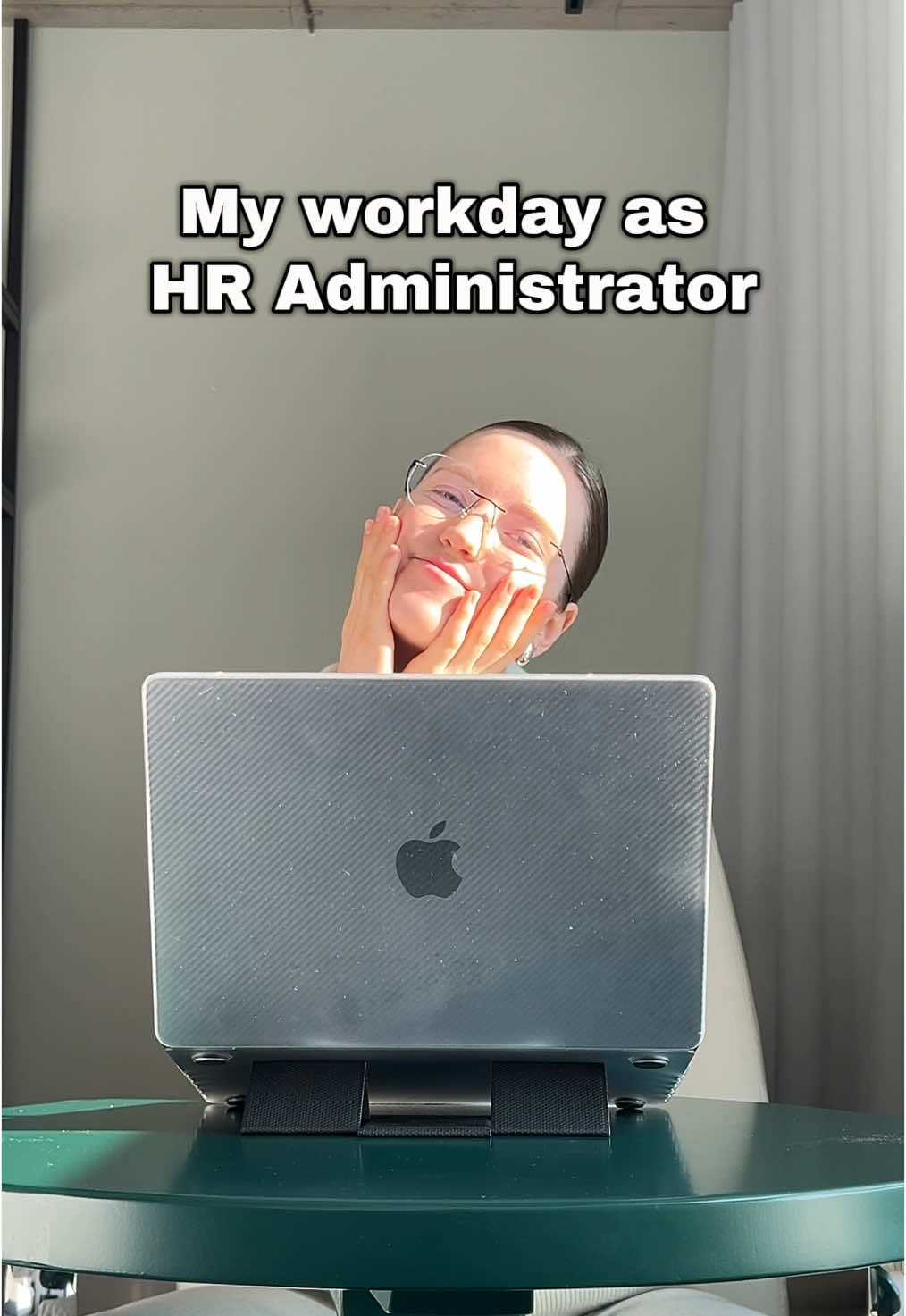 My workday as an HR Administrator. It was a busy day, but not every day is as cute as it looks in the video. Some days, I have more calls or urgent tasks from my manager🥵 #hr #workdayinmylife #workday #aestheticvideos 
