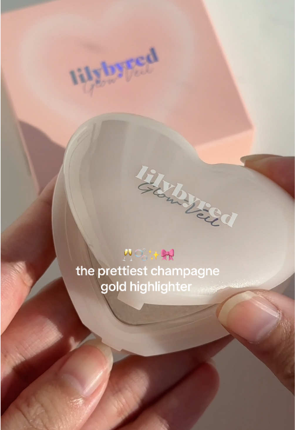 lilybyred luv beam glow veil - 03 sugar beam 🥂🫧✨🎀 @진.짜 릴리바이레드  . where to buy - yesstyle! use code AWEDREY18 for extra $$ off at checkout 🫶 . #lilybyred #kbeauty #kbeautymakeup #koreanmakeup #kpopmakeup #makeuptips #makeuphacks #highlighter #glowmakeuplook #yesstyle #yesstyleinfluencers #yesstylereview 