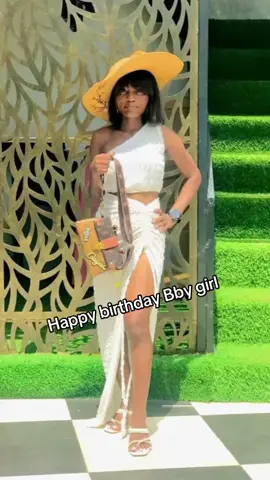 happy birthday to me🎂🎁💃#fyyyyyyyyyyyyyyyyyyy #follow #like#birthdaygirl #simi