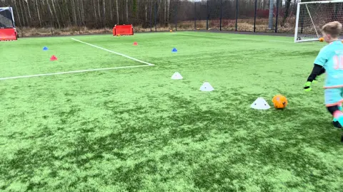 Great skills on show 🔥👏⚽️#121footballcoaching #ayrshire #Kilwinning #northayrshire #football #121coaching 