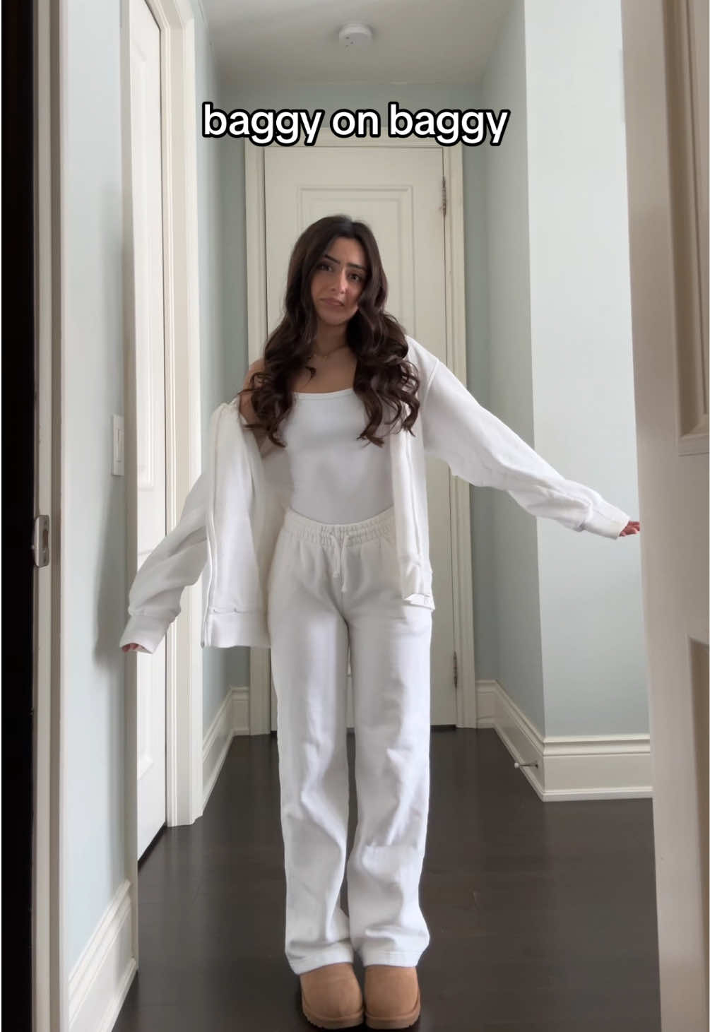 Nothing will ever beat tight on baggy #girls #outfits #outfitideas #outfitinspo #baggyoutfit #tightoutfit #fyp #comfyoutfits 