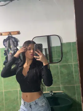 Y la que graba en el baño 