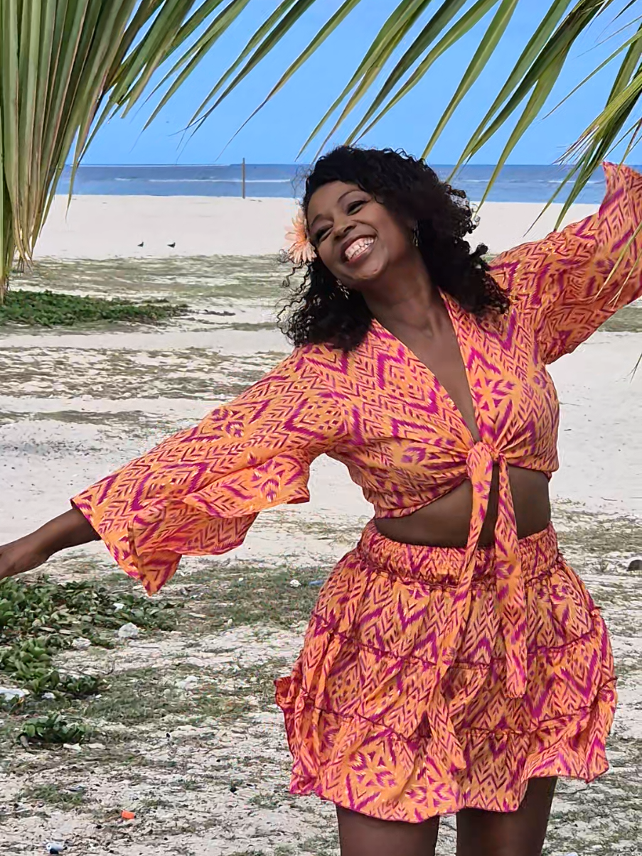 MEDLEY 974 - @Linzy Bacbotte  Le clip déjà disponible sur YouTube 🎬 Video: BIGUP by @SK'EYES  . . . . . #fy #fypp #musicvideo #musicmauritius #reunionisland #reunion974 #974 #bts #tiktokmauritius #tiktokreunion #artist #music #mauritius #skeyesmauritius 