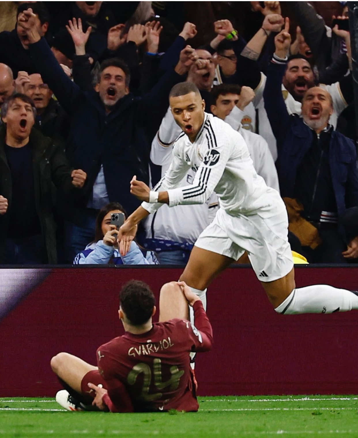 Mbappe sent Gvardiol back to Croatia 😭😭😭😭😭 #mbappé #kylianmbappé #mbappe #ucl #championsleague #mancity #fy #foryoupage #foru no copyright intended 