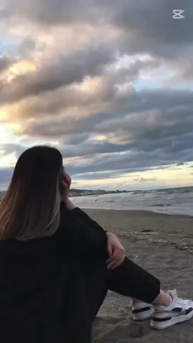 #CapCut صغير السن لاكنها حمولى من السنين كبار🥹#حسين_الجسمي 