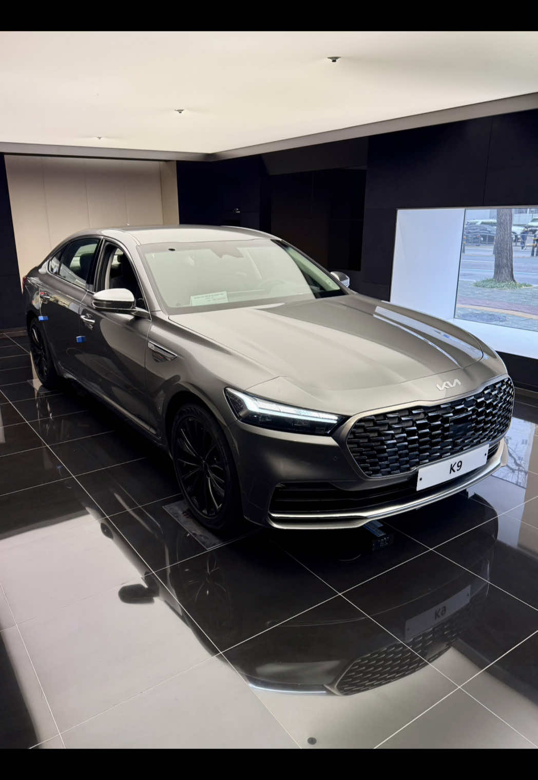 2025 KIA K9 The most underrated luxury sedan ASMR review Part 01. #kia #kiak9 #kiak900 #kiamotors #luxurycars #sedan #asmr 