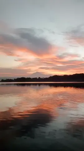 gini we aku mah😩😥#motivasihidup#perjalananhidup#senja#pemandangan#fypシ゚#fouryoufage#lewatberandamu#zxycba 