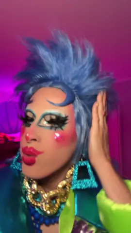 This is my hair, I don’t wear wigs.