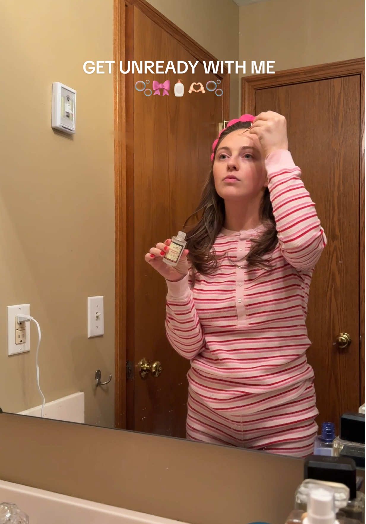 goodnight 😴 #grwm #nightroutine #pajamaset #vspajamas #skincare #skincareroutine #haircareroutine #gurwm #fyp 
