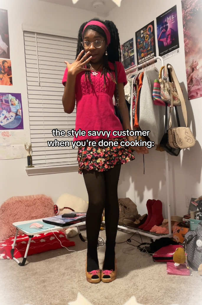 the feeling of satisfaction when they try on your outfit and do the little animation like omg i ateee 🤭🤭🤭 #stylesavvy #jfashion #3ds #himekaji #twee #fashion #styleinspo #fashioninspo #outfitinspo #2000sfashion #pinterestaesthetic #blackgirl #kawaii 