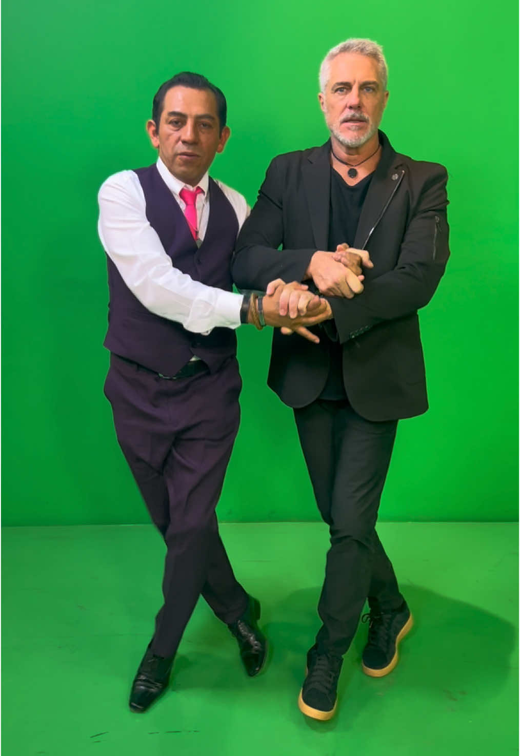 Matías y Axayácatl. 😂 #mueropormarilú #fyp #humor #comedia #parati #@Lisardo Guarinos Rie @ricardomendozaelcoyote #trendingvideo #trendingsong #trend @mueropormarilu 
